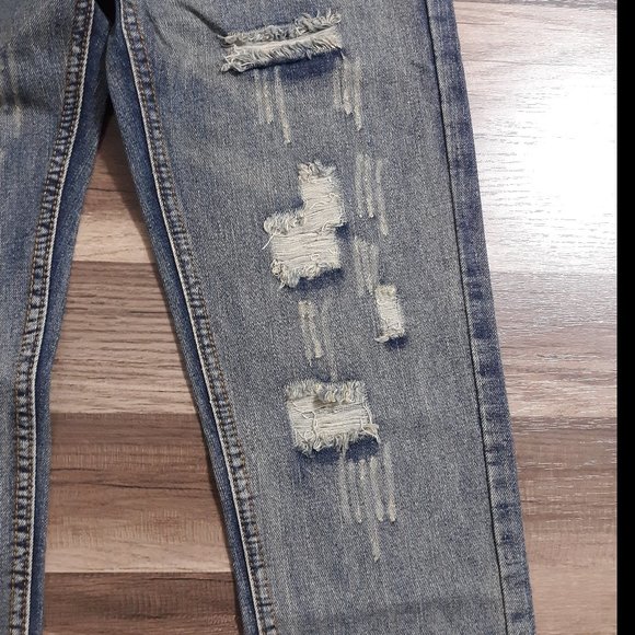 #618 NWT MenFashion Jeans Quality Collection Ripped Distressed Jeans. - Picture 9 of 12